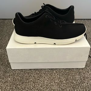 Vince Trellis sneakers, size 9 1/2.